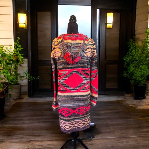 Altar’d State Sweater - Picture 2 of 8